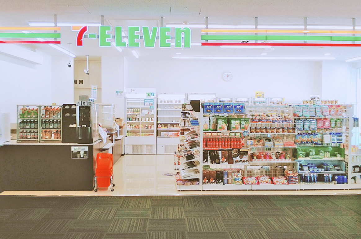 セブン-イレブン 国際線搭乗待合室内売店